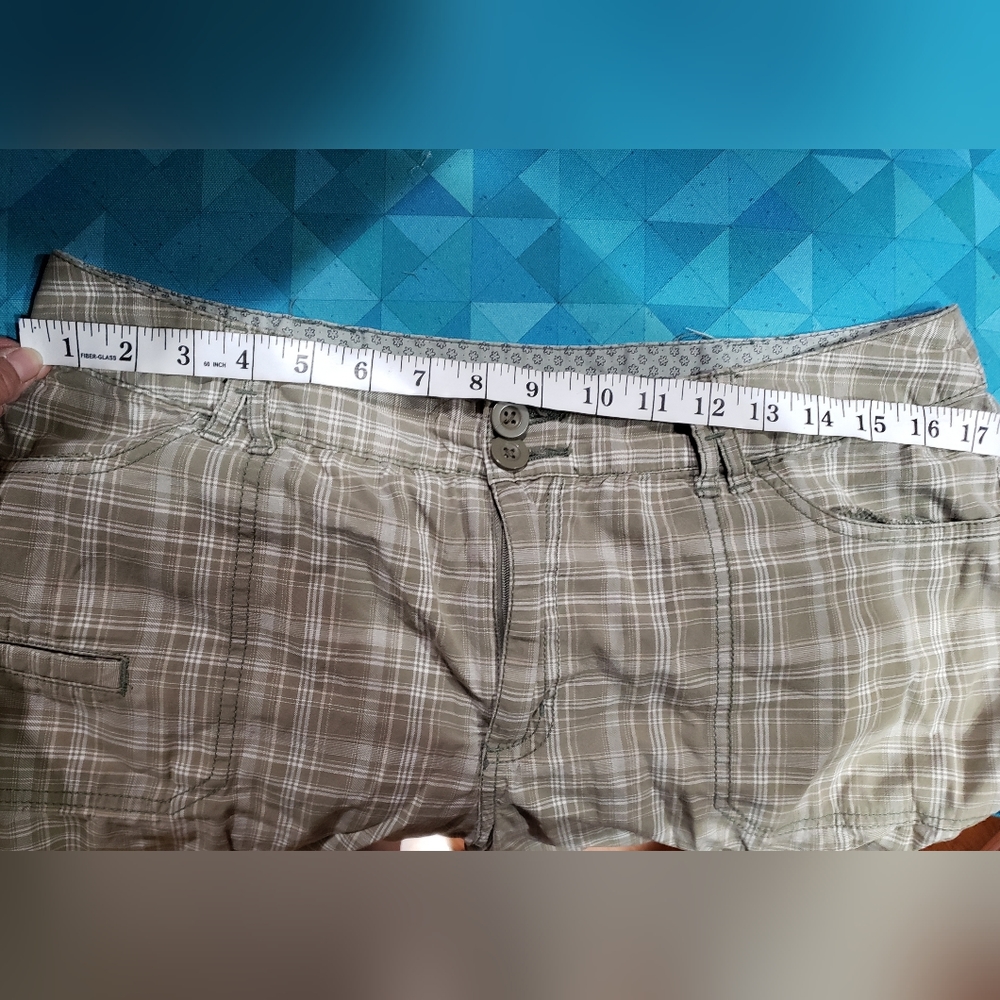 $5 Green Plaid Shorts - Picture 4 of 7